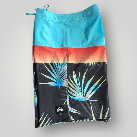 Quicksilver HighLine Bathing Suit Trunks - Picture 4 of 14